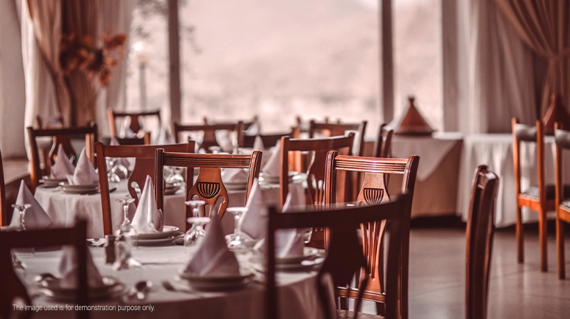 04. Enjoy Your Meal at Restaurants