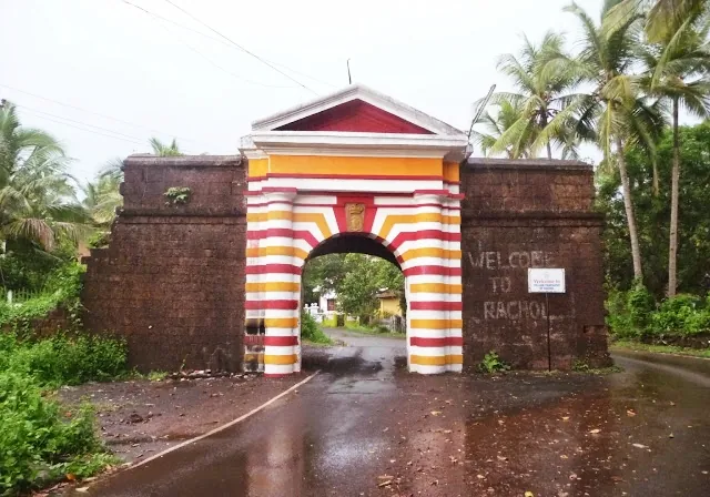 15. Rachol Fort