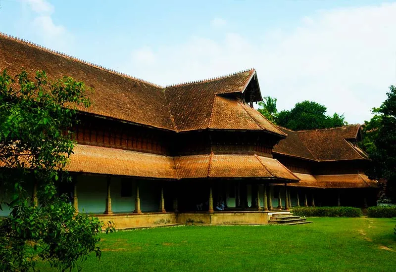03. Kuthiramalika Palace