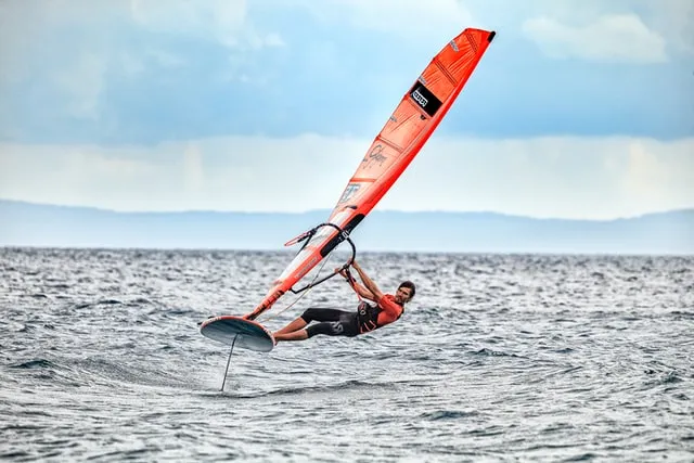 03. Windsurfing