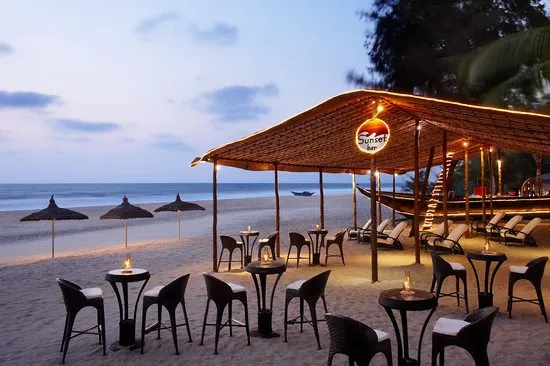 01. Sunset Bar