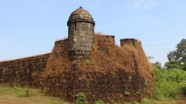 13. Alorna Fort
