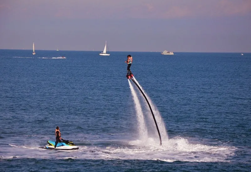 Unwrap the Gift of Flyboarding in Goa on Christmas 2023!