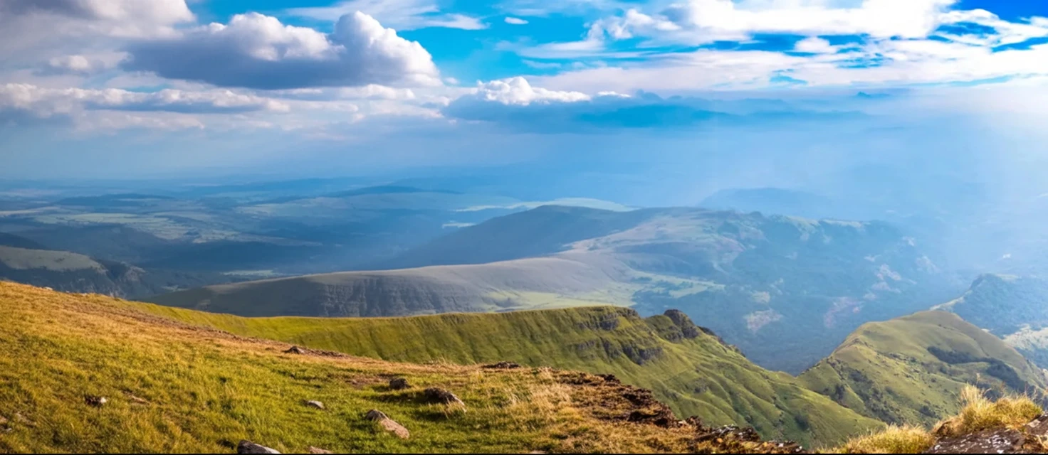 Nishani Motte Trek: Discover the Best Season to Go!