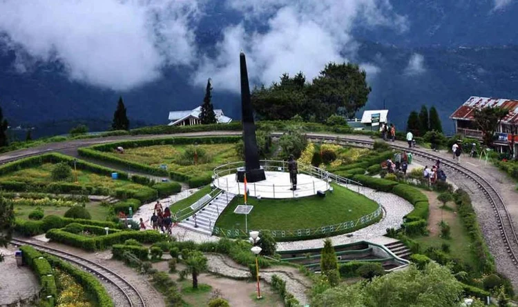 Top 15 places to visit in Darjeeling