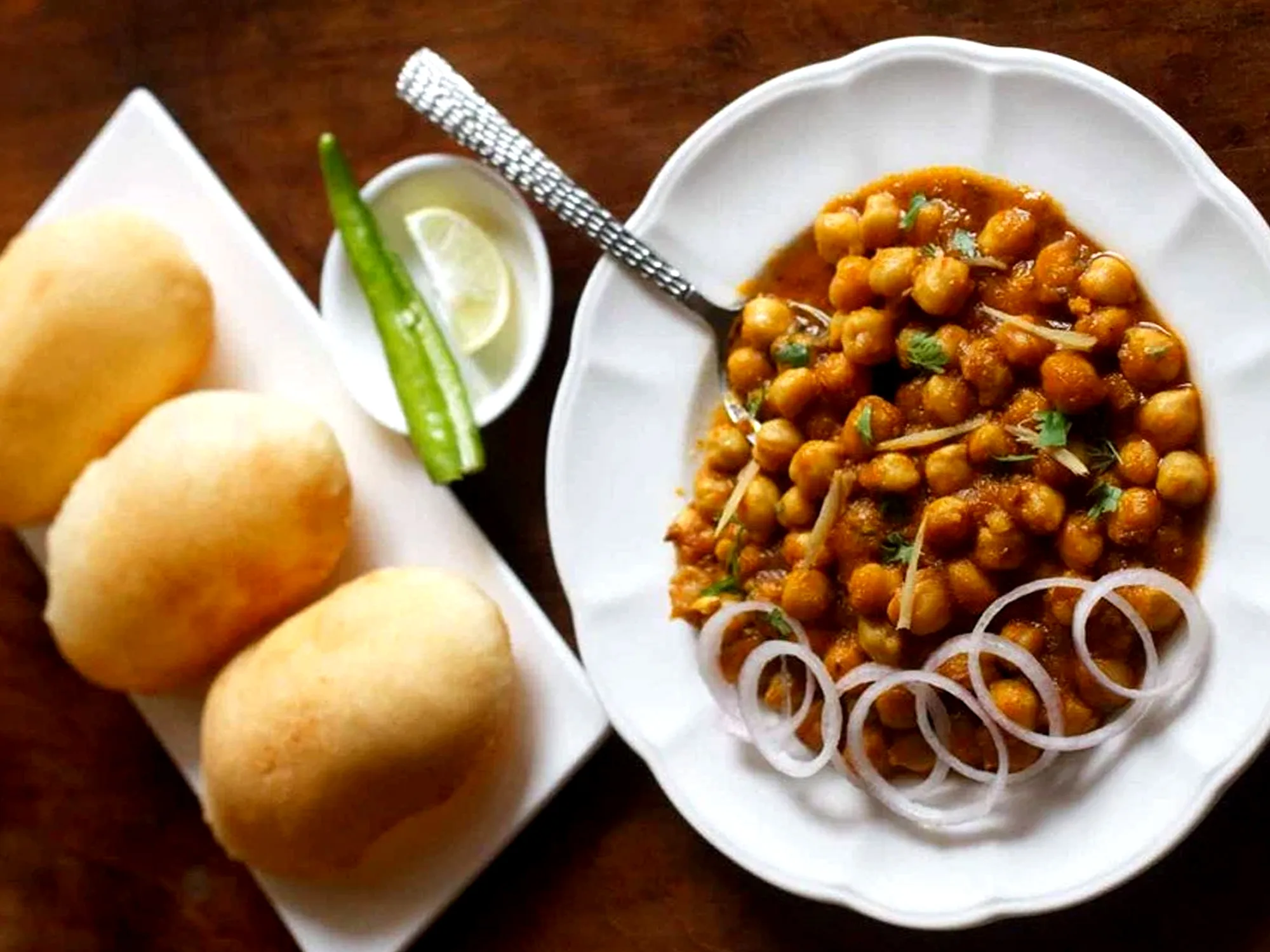 Street Food to Taste in Bhopal Trip