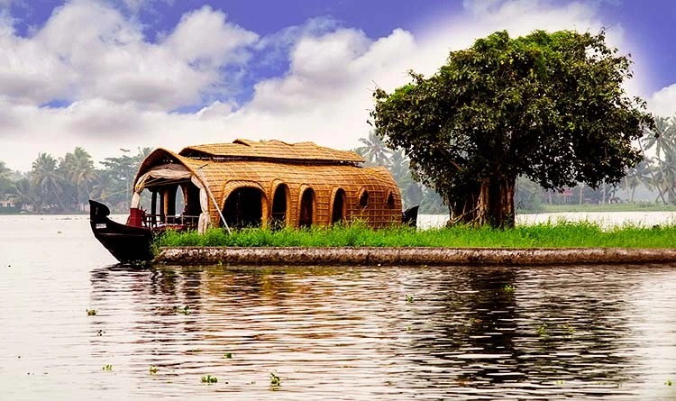 Marari Beach Resort: Experience World-Class Service with Private Pool in Alleppey
