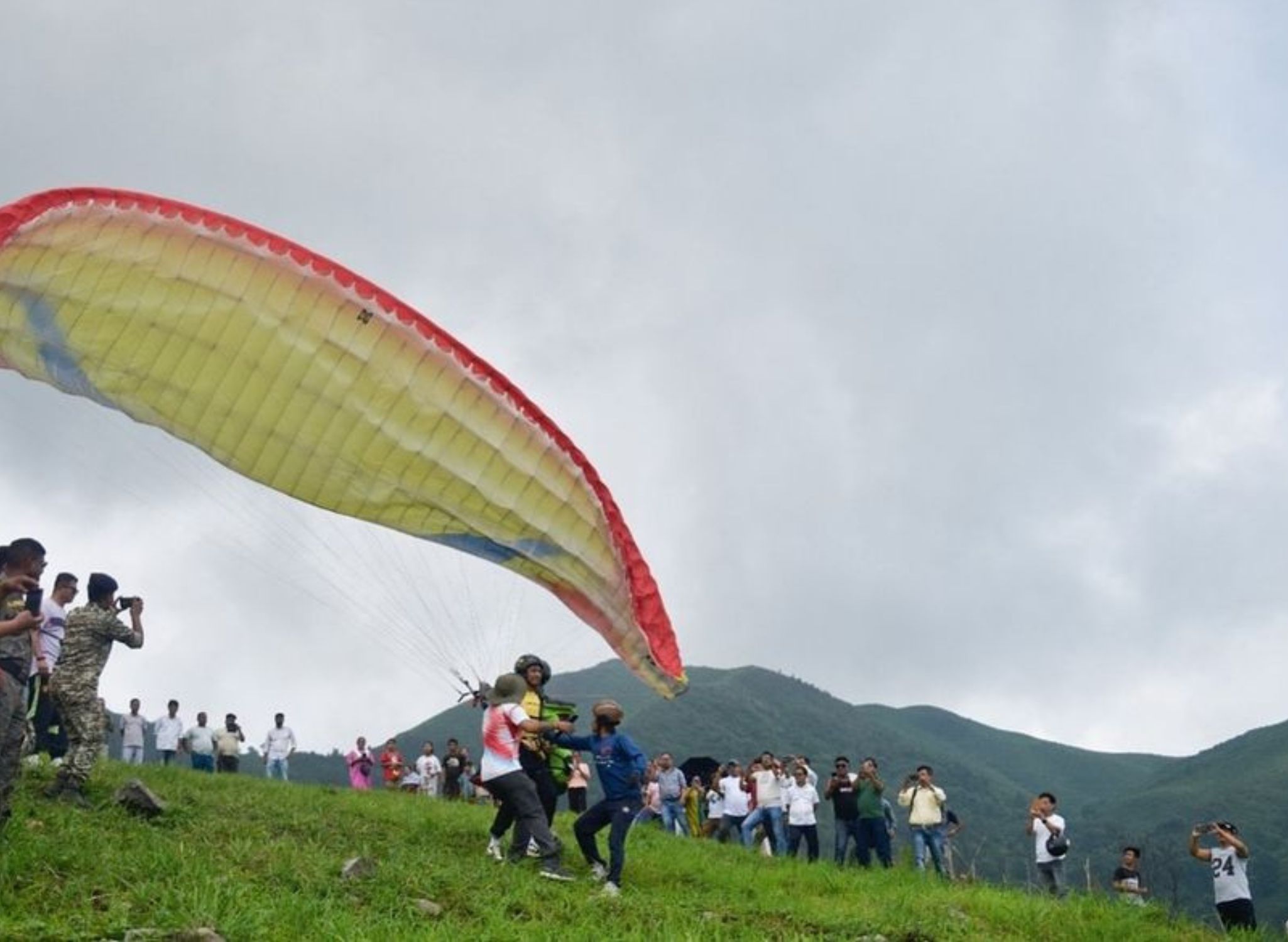 Paragliding in Kurseong