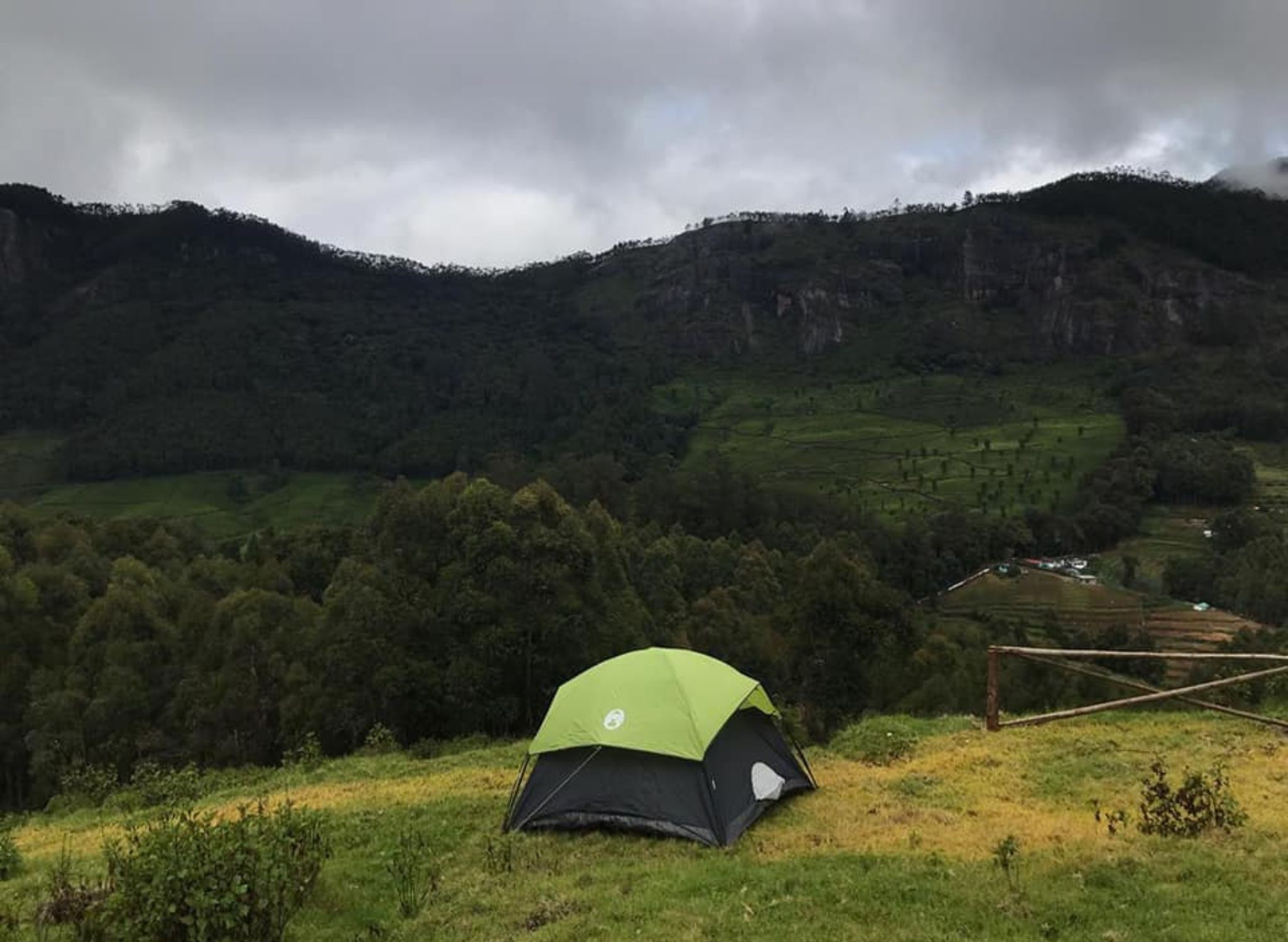 Camping at De Hobbit Vattavada