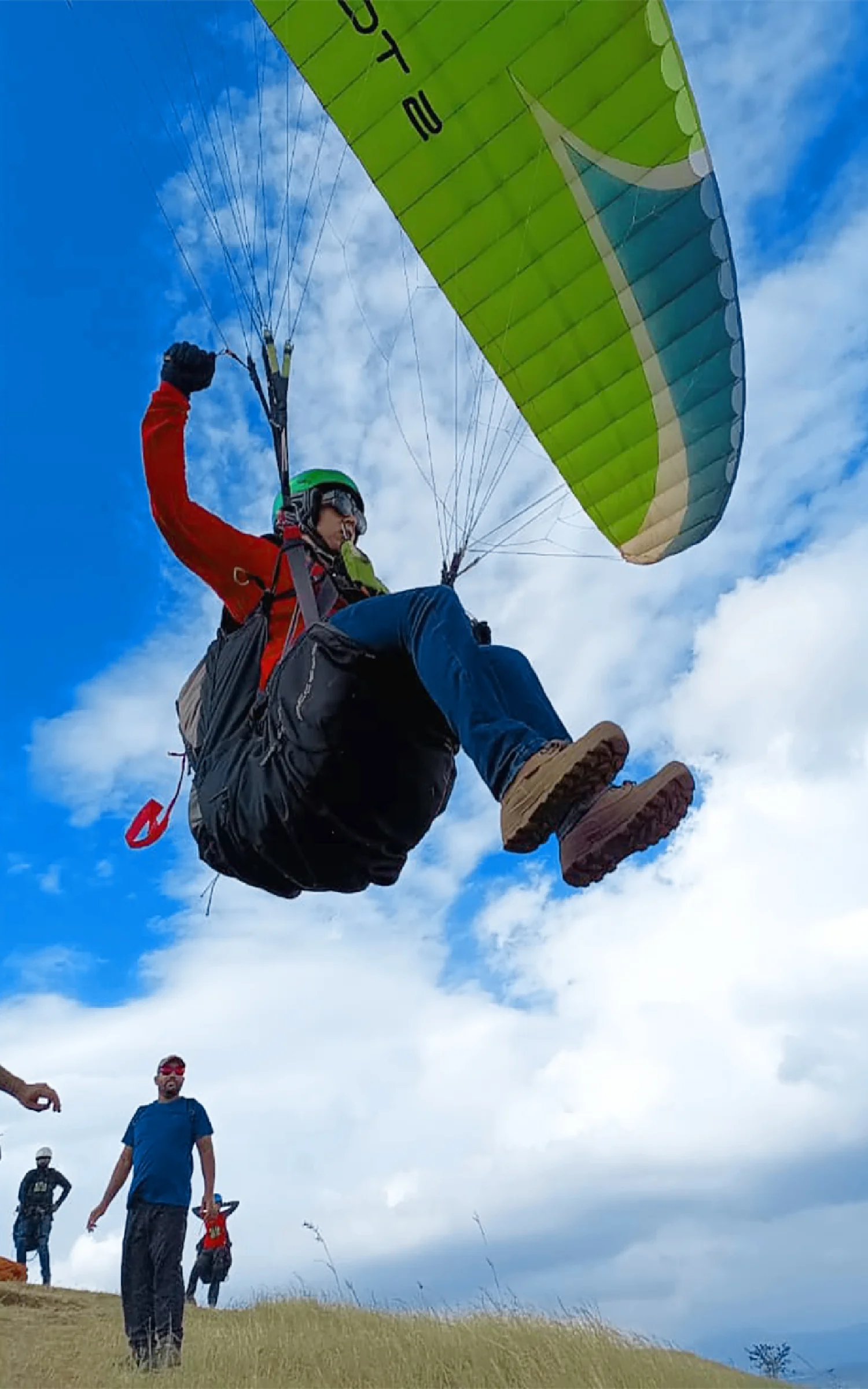 Does the amazing nature of paragliding ever wear off? - Quora