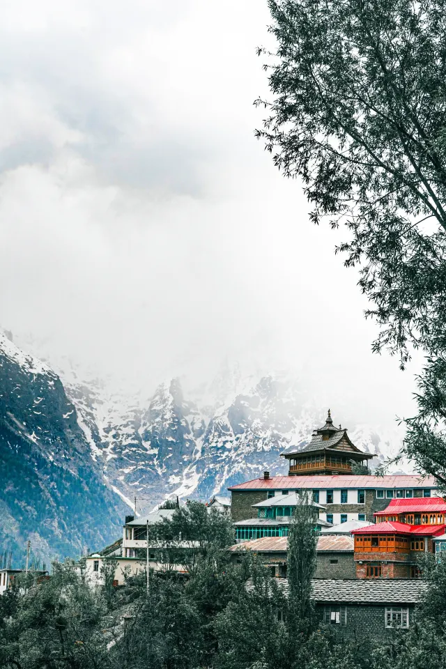 9 Days Himachal Tour Package from Delhi