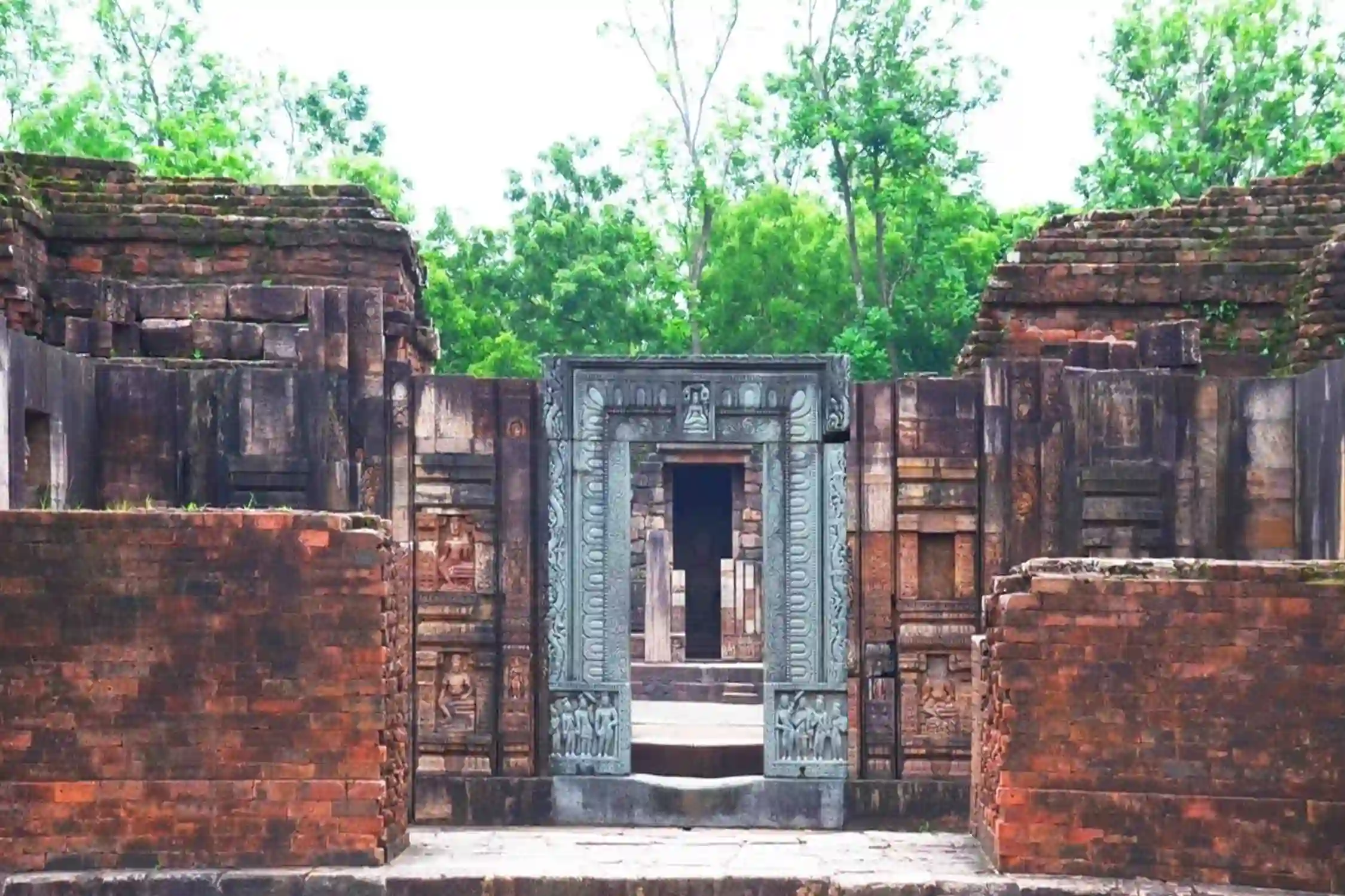 Beach and Temple Tour Packages