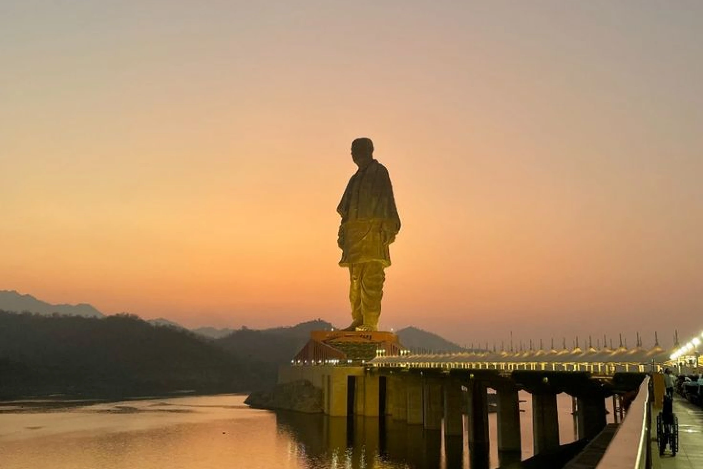 One Day Surat to Statue of Unity Trip