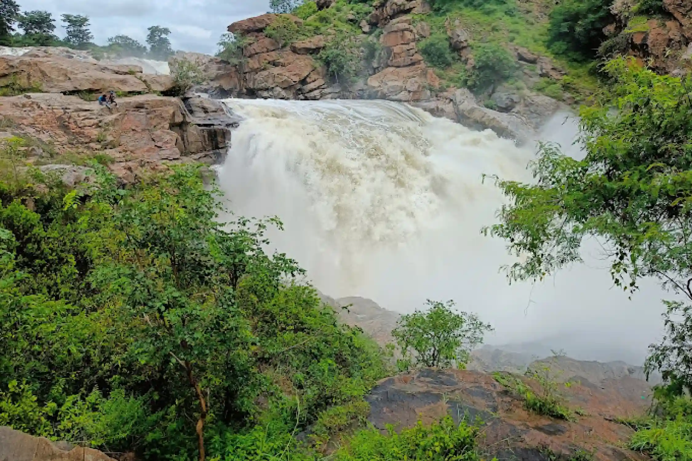 Mekedatu and Chunchi Falls Day Trip from Bangalore