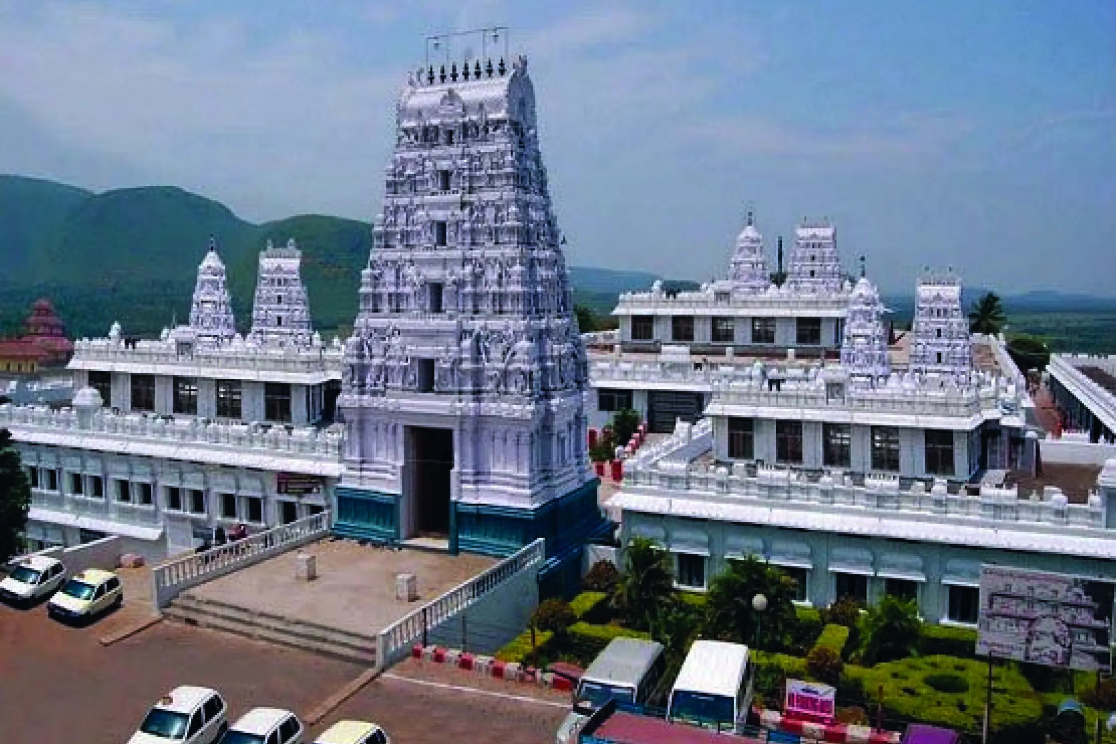 Vizag to Annavaram Day Trip by Car