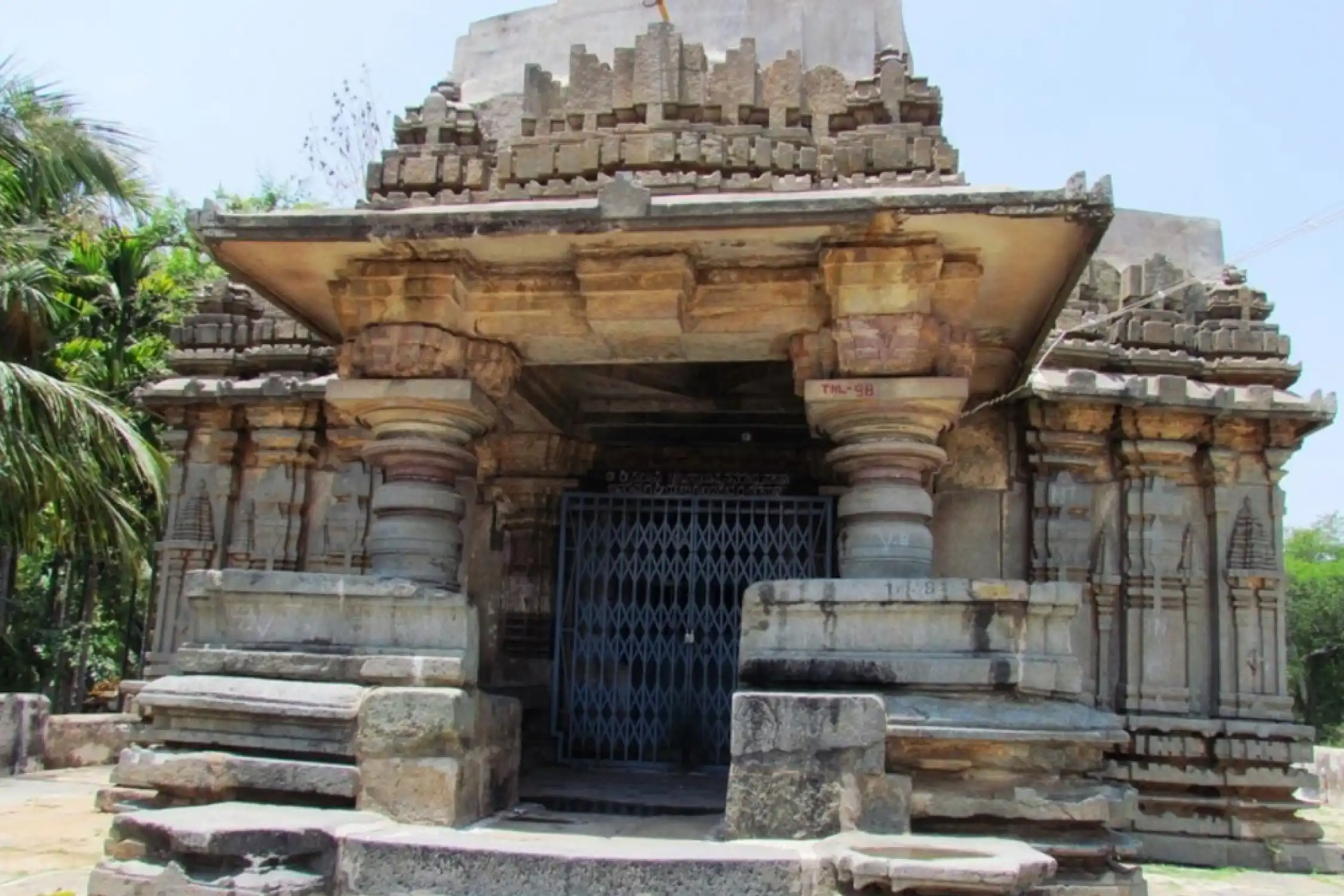 Day Trip to Turuvekere Hoysala Temples and Lakes