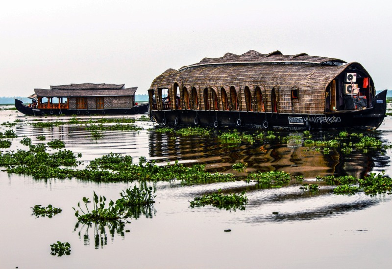Houseboat in Alleppey with Stay