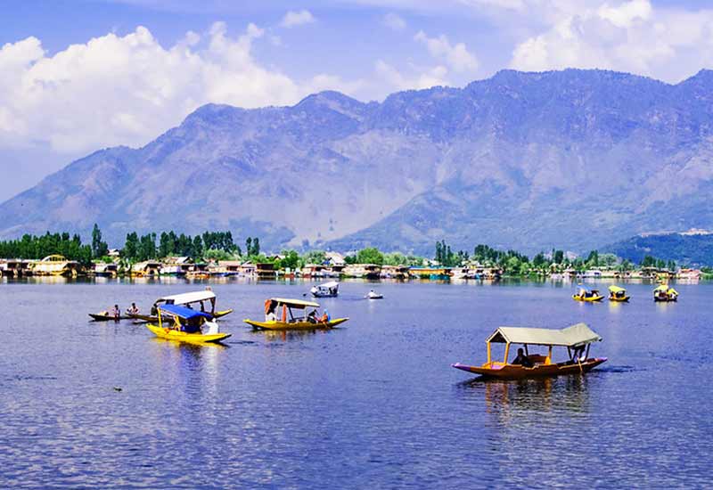 Romantic Getaway to Srinagar and Gulmarg