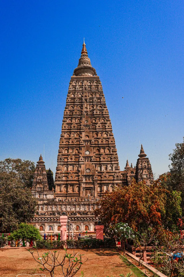 Kashi Gaya Prayag Tours from Bangalore