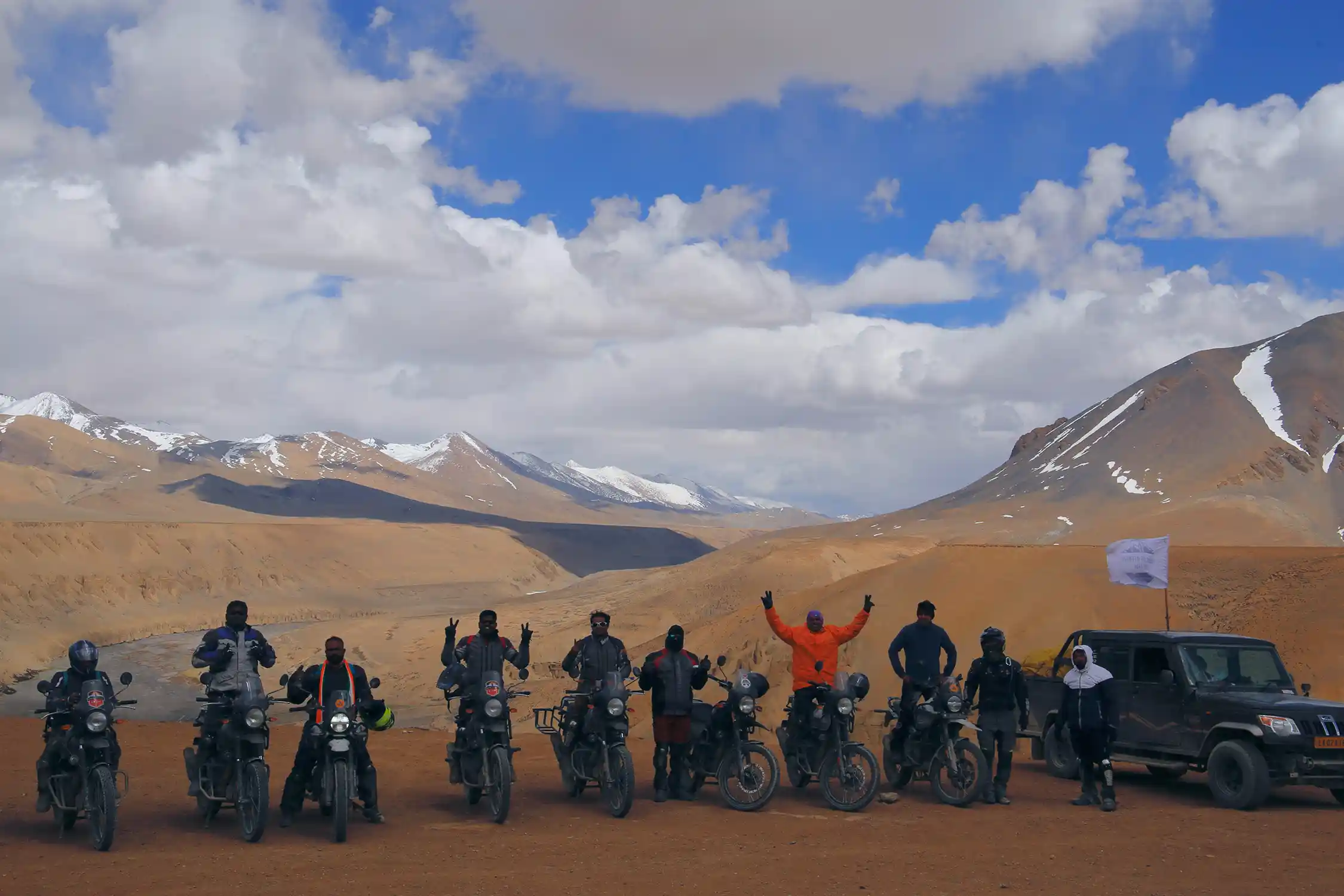7 Days Ladakh on Bike Trip with Umling La