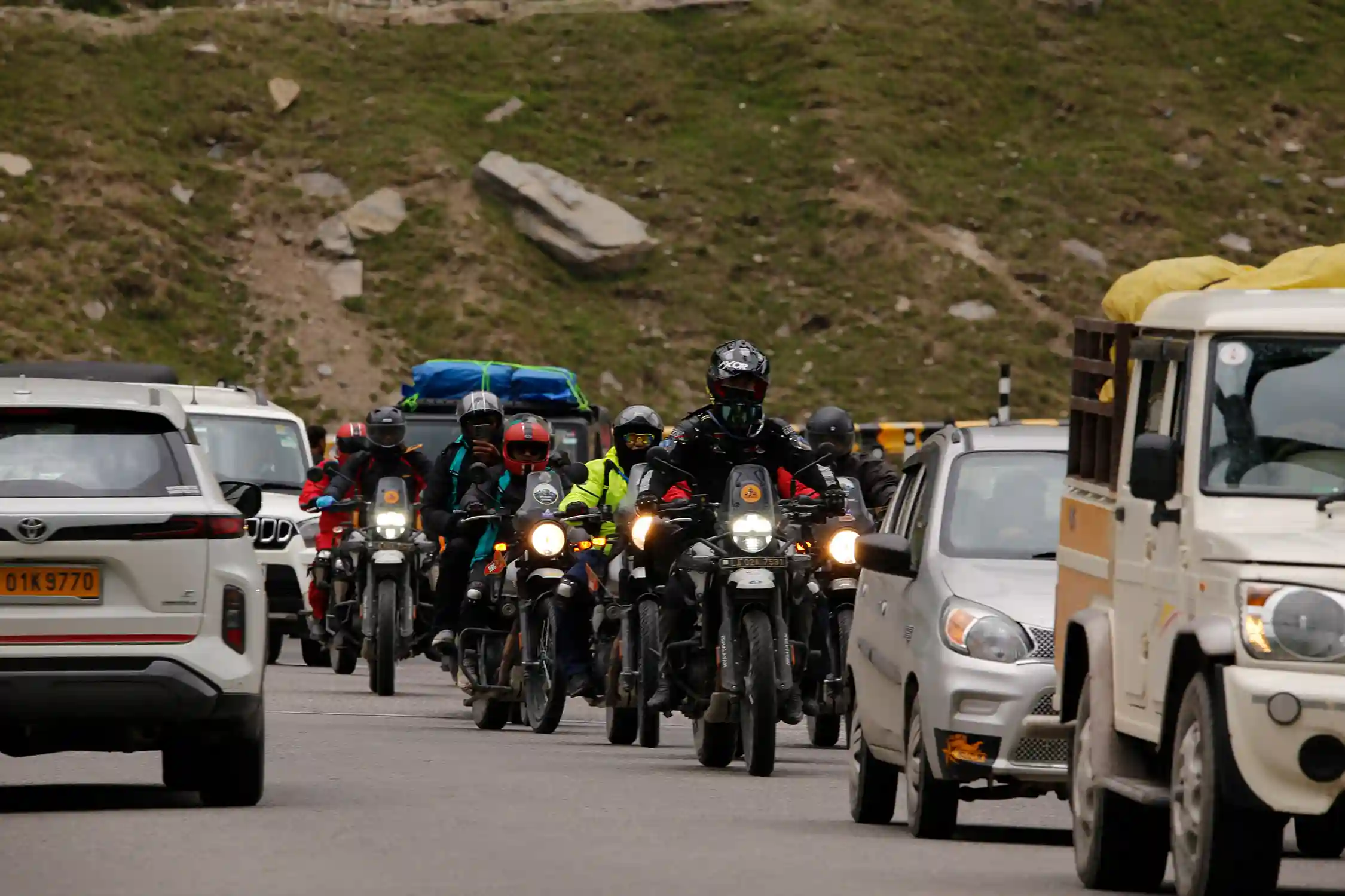 7 Days Ladakh on Bike Trip with Umling La