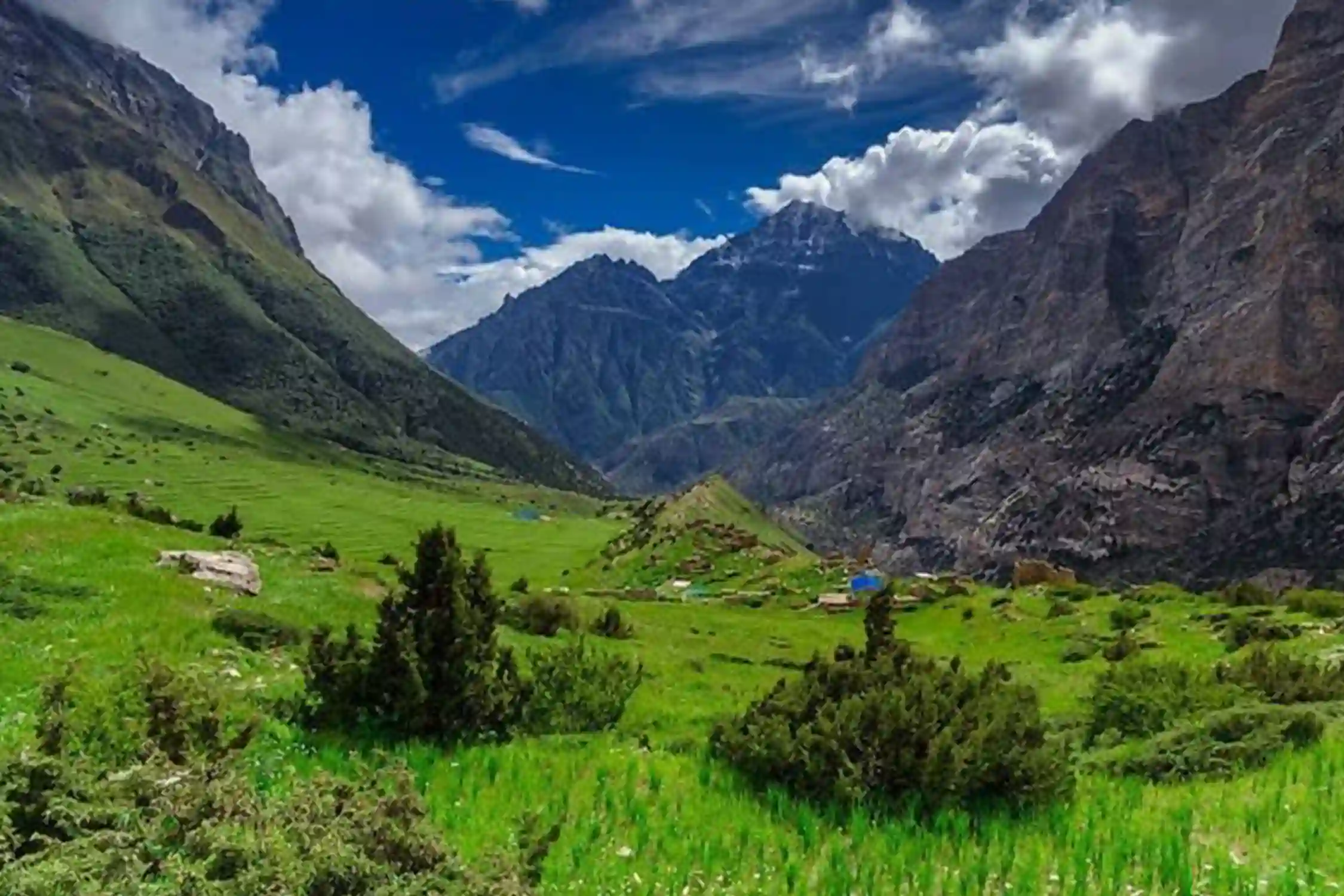 Nar Phu Valley Trek