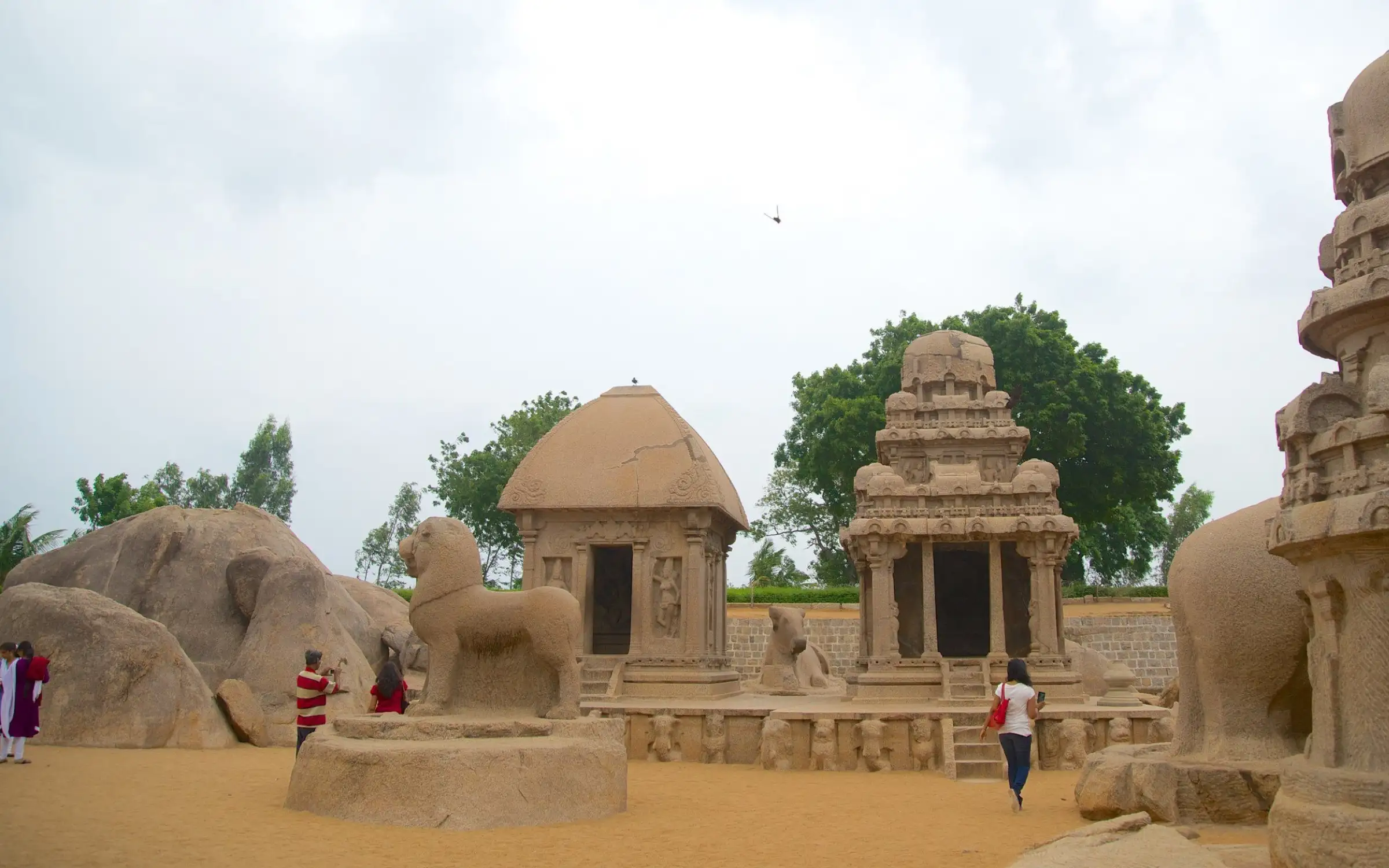 One Day Excursion of Chennai to  Mahabalipuram with Paramotoring by Cab