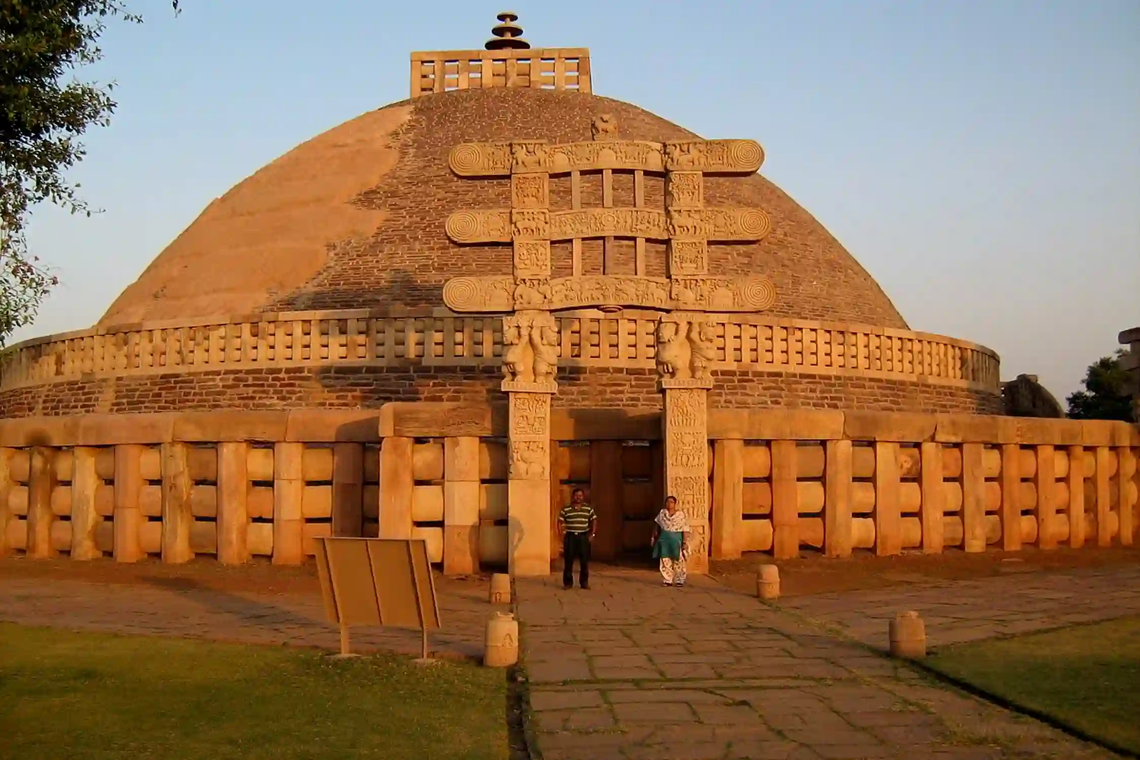 One Day Indore to Bhopal Trip by Cab