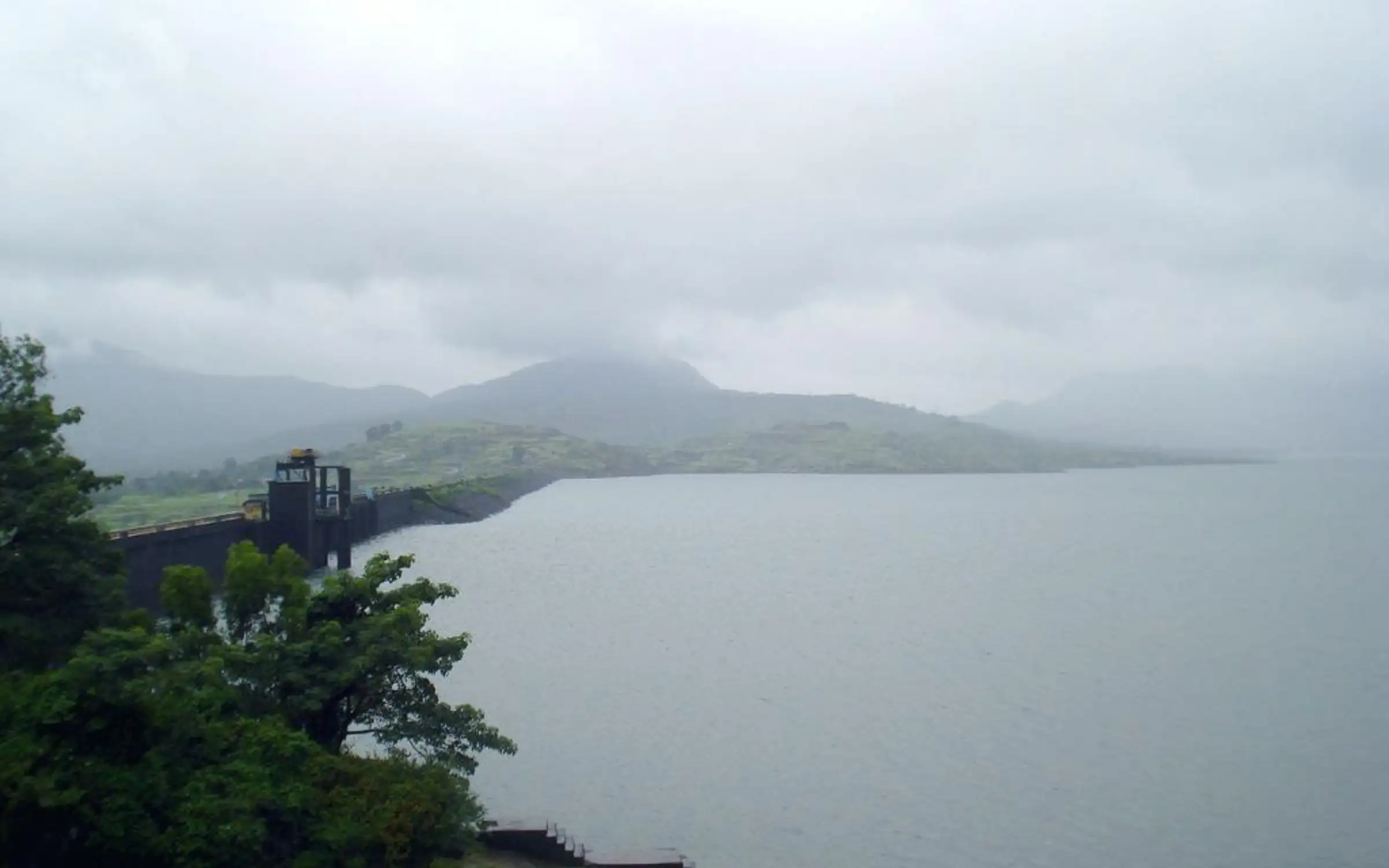 One Day Pune to Lonavala Trip by Cab with Khandala