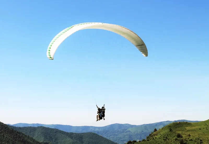 Paragliding in Kufri, Himachal