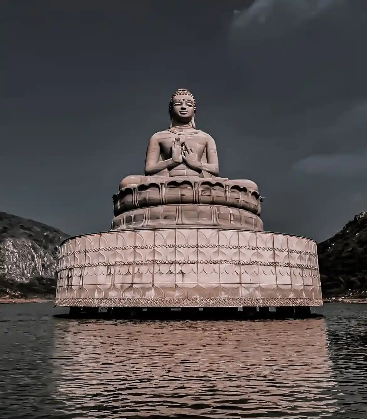 Rajgir Nalanda Pawapuri Bodhgaya Tour Package