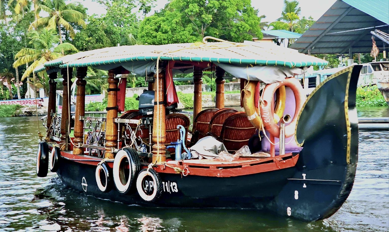 Shikara Boat Ride in Alappuzha