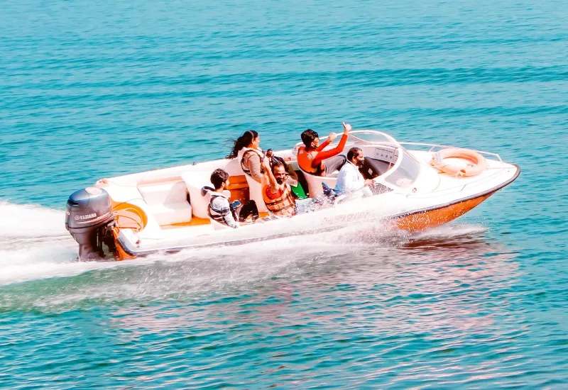 Speed Boat Ride in Ghogla Beach, Diu