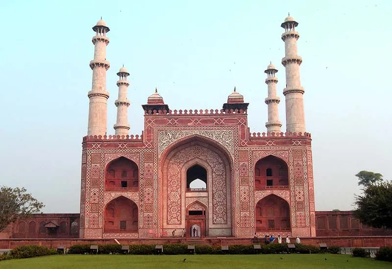 Delhi to Agra Mathura Vrindavan One Day Tour By Car