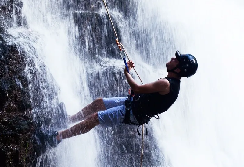 Munnar Rappelling