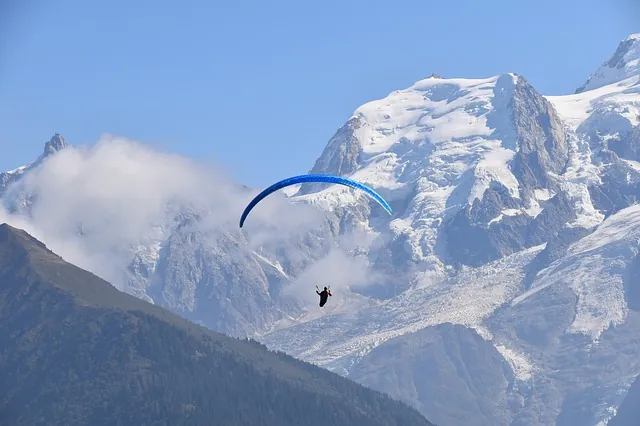 Paragliding in Rohtang Pass