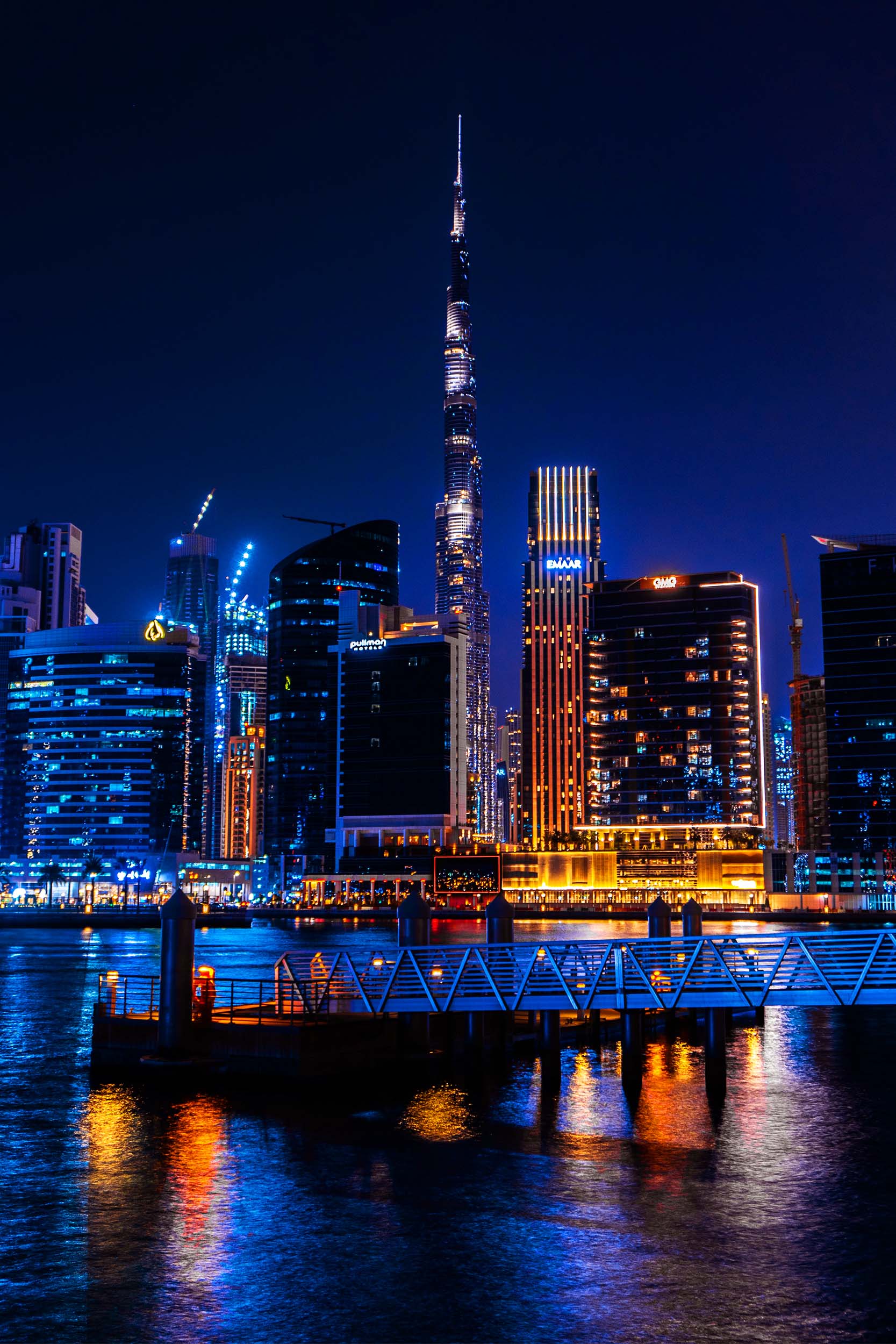 Sightseeing Boat Night Tour in Dubai